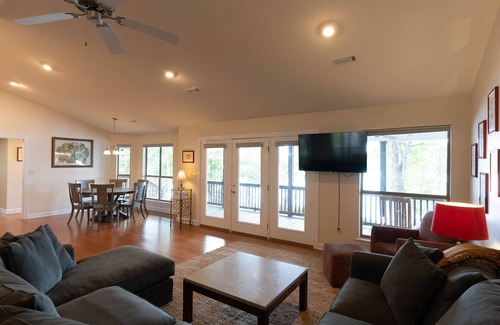 Jacksons' Gap House | Sunset Point on Lake Martin