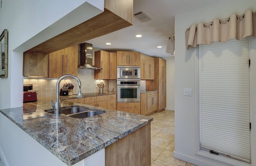 Palmetto Dunes Villa | Sunset Rentals | St. Andrews 1779 | Dog Friendly