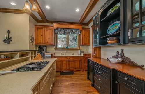 Lake Lure House | Sunset Rest | Ultimate Lake Lure luxury destination.