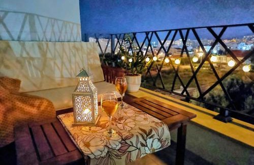 Zeljeznica Apartment | Sunset Retreat Apartment Bar
