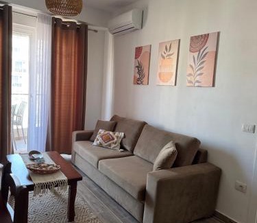 Sakës Apartment | Sunset Serenity