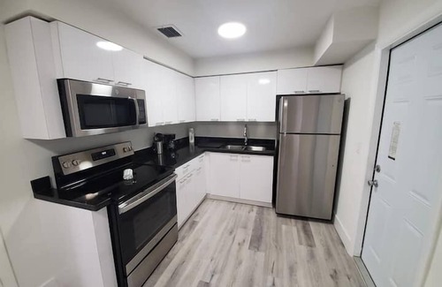 Pompano Beach House | SUNSET SHORES 3, Walk to the Beach