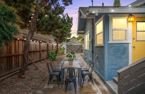 Franklin House | Sunset Shores | Near the beach | Central Location