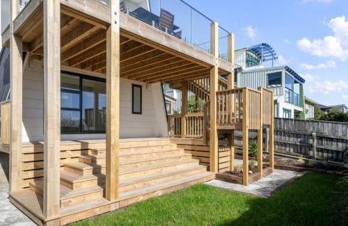 Paraparaumu Beach House | Sunset Shores - Paraparaumu Beach Retreat