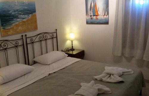 Naousa Apartment | Sunset Studios and Apartments for Adults only