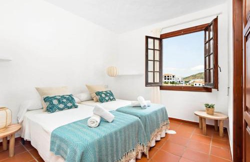 Platges de Fornells Apartment | Sunset Tirant