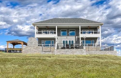 Orange House | Sunset Valley