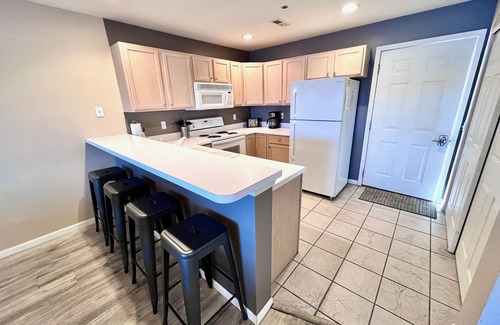 Osage Beach Condo | SUNSET VIEW FOR MILES! Main Channel 2 Bed, 2 Bath-Sleeps 6- VERY CLEAN!
