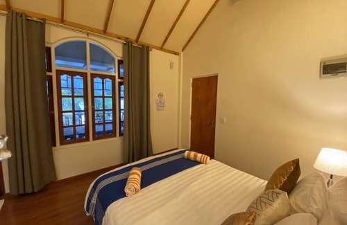 Hangnaameedhoo Hotel | Sunset View Inn