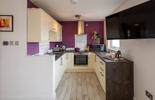 Rhosneigr Apartment | Sunset View: Two bedroom pet-friendly holiday apartment
