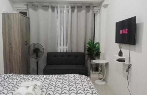 Legazpi Village Apartment | Sunset View1 - Maldives -The Beacon, Makati
