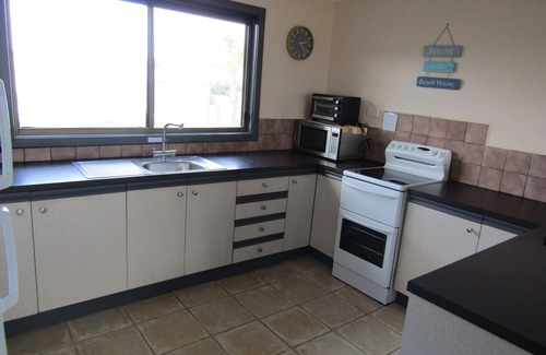 Para Wurlie House | Sunset Views ~ Beautiful sunset views, Minutes from Beach - Off Peak Special!