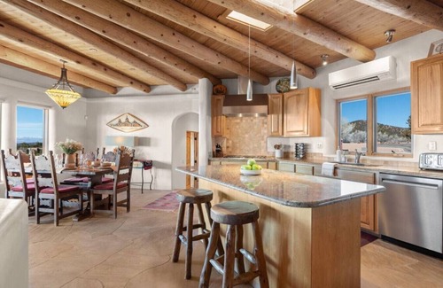 North Hills RV Rental | Sunset views, Hot tub, Game Room