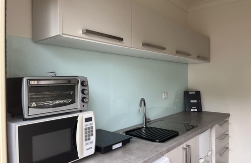 Seaford Rise Apartment | Sunset Vista, a stylish, modern boutique Bed and Breakfast for up to two guests