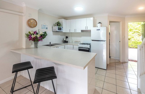 Hamilton Island Apartment | Sunset Waters 2 - Marina side 2 bedroom apartment with buggy