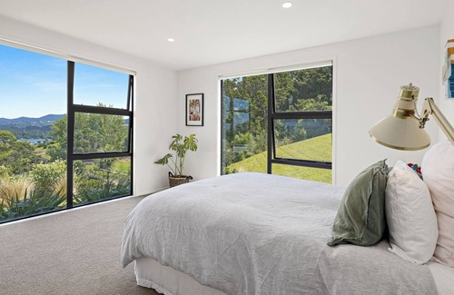 Mahurangi West House | Sunsets in the Spa at Ti Point - Your Beautiful, Modern, and Warm, City Escape