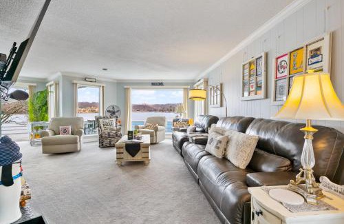 Osage Beach House | Sunsets over Paradise