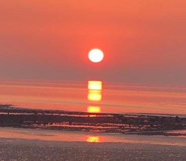 Morecambe House | Sunsets, Sandylands Prom Morecambe