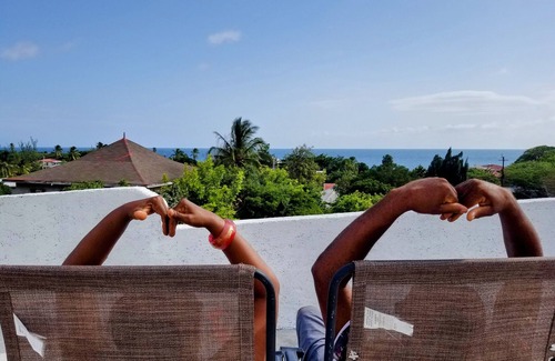 Treasure Beach Villa | Sunsets@Tiffany's Eclectic beach loft with king bed+rooftop sea/mountain views!