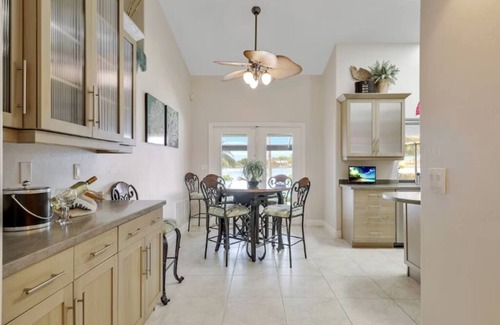 Pelican House | Sunsets, Warm Pool -Million Dollar View -See our Video/360 Tour/5-star reviews