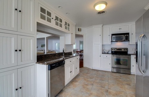 Indian Beach Sapphire Shores House | Sunsetter on Sapphire Shores - Sarasota, FL (VA)