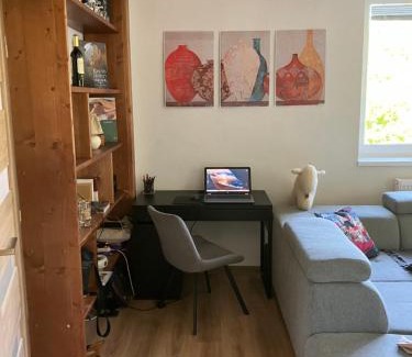 Helpa Apartment | Sunshine Apartment