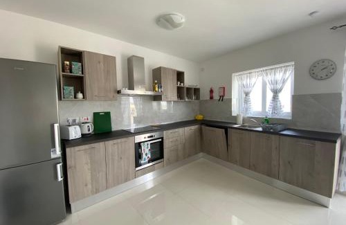 Mellieha Apartment | Sunshine Apartments Mellieha - modern three bedroom apartment - Apt No 3