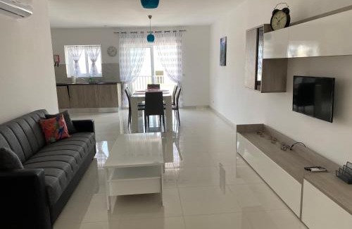 Mellieha Apartment | Sunshine Apartments Mellieha - modern three bedroom apartment - Apt No 1