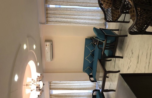 Bullawala Apartment | 'Sunshine' By EKSTAY