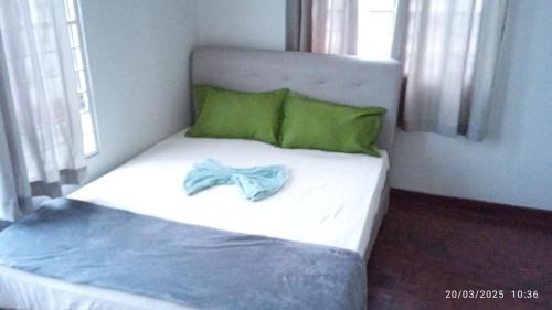 Taman Haji Zainal Apartment | Sunshine Bay Resort by NG