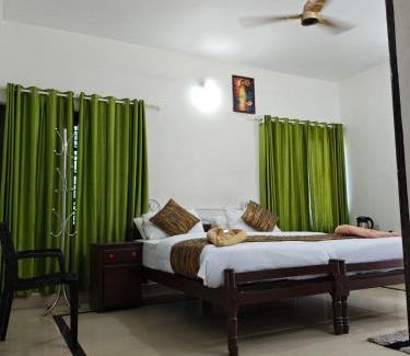 Varkala House | Sunshine beach resort
