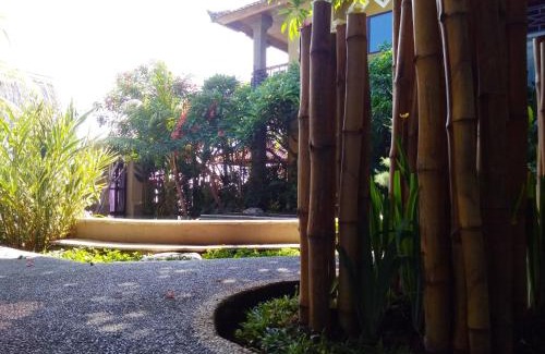 Amed House | Sunshine Bungalows