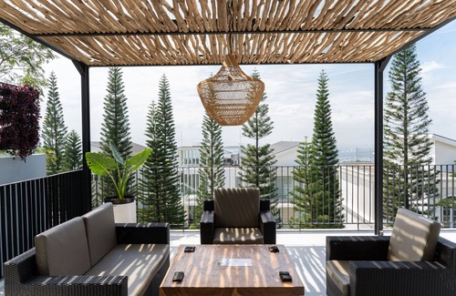Bandung Villa | Sunshine City View Villa 6BR wth a private Heated Pool