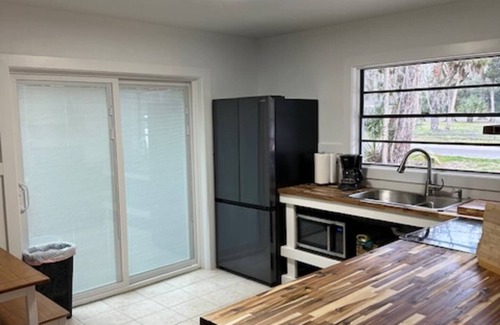 Homosassa House | Sunshine Cottage - Homosassa FL