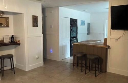 Homosassa House | Sunshine Cottage - Homosassa FL