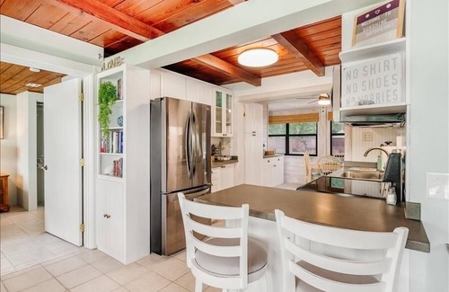 Englewood House | Sunshine Day Dream! 1340 Holiday Drive - Boat trailer parking on-site!