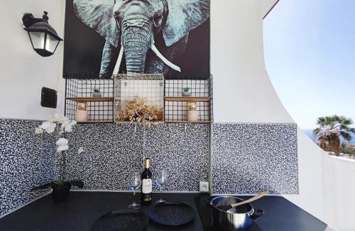 Costa Adeje Apartment | Sunshine Escape with ocean view