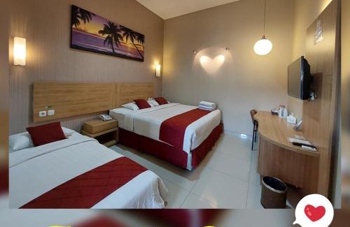 Waru House | Sunshine Family Homestay near Terminal 1 Juanda Airport