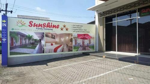 Waru House | Sunshine Family Homestay near Terminal 1 Juanda Airport