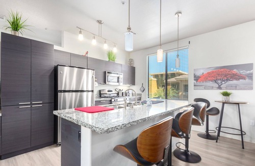 Mountain Park Ranch House | Sunshine-Filled Luxury Loft w/Office, Balcony, Spa, Heated Pool, Fire Pit +n