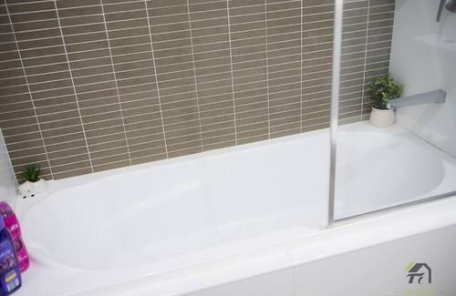 Canterbury Apartment | Sunshine home in Canterbury near to Campsie
