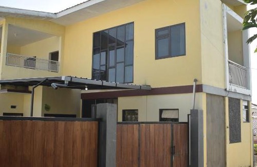 Beji House | Sunshine Homestay
