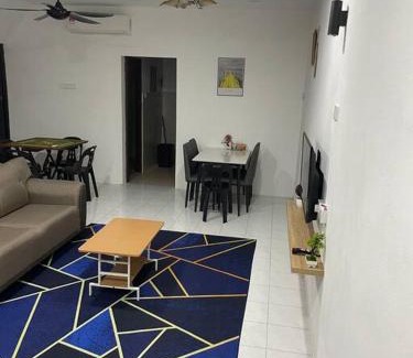 Central Seberang Perai House | SunShine HomeStay
