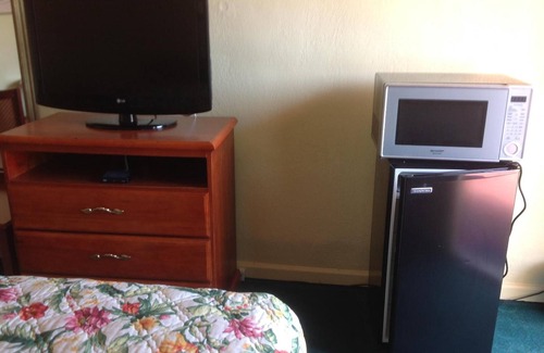 Bethune Grant Hotel | Sunshine Inn of Daytona Beach