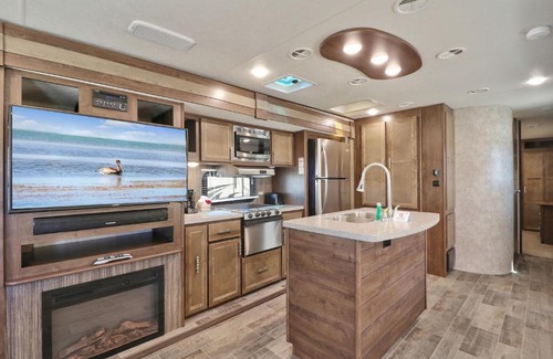 Big Pine Key House | Sunshine Key King Travel Trailer 4