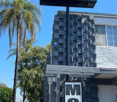 Bixby Knolls Hotel | Sunshine Motel