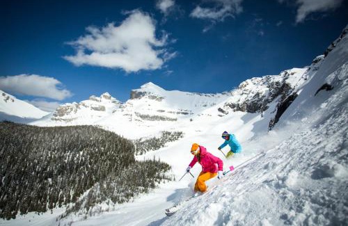 Sunshine Hotel | Sunshine Mountain Lodge
