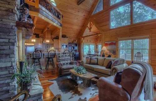 Morganton Cabin | Sunshine Mountain- Screened Deck | Great Outdoor Amenities | Master on Main
