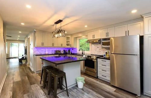 Lagoon City House | Sunshine Oasis 3BR | Ice Fishing, Waterfront, BBQ