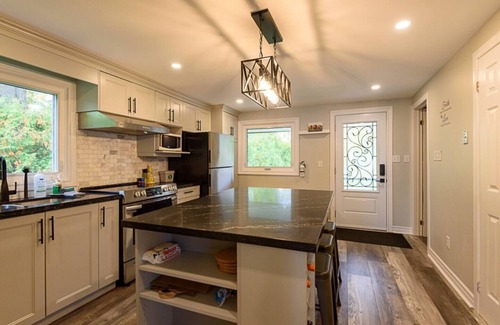 Lagoon City House | Sunshine Oasis 3BR | Ice Fishing, Waterfront, BBQ